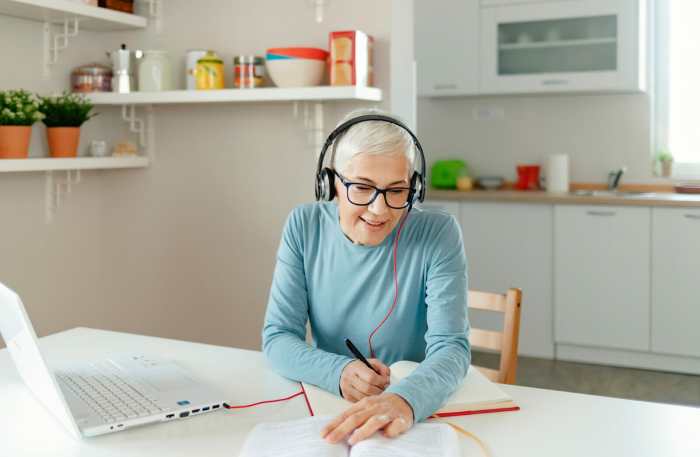 Learning lifelong Learning lifelong